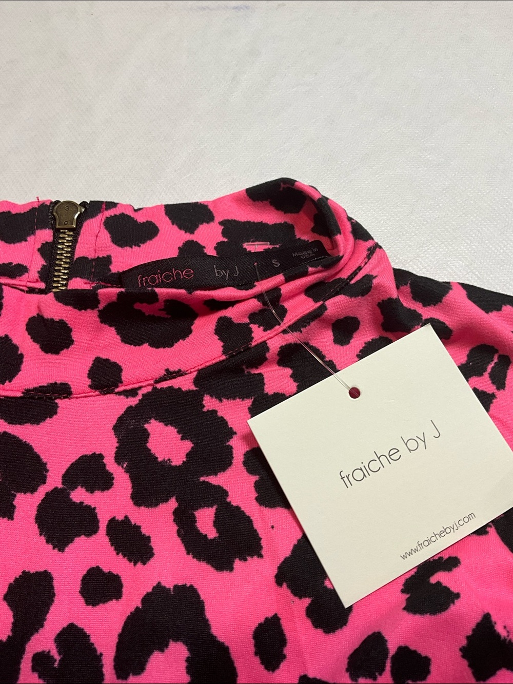 Fraiche By J Sleeveless Leopard Print Mock Neck Bodycon Midi Dress Size Small - Picture 3 of 5